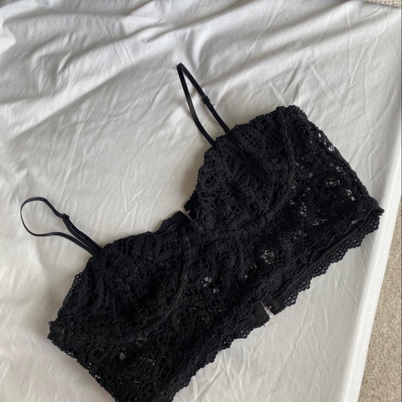 Zara | Crochet Lace Balconette - Picture 6 of 7